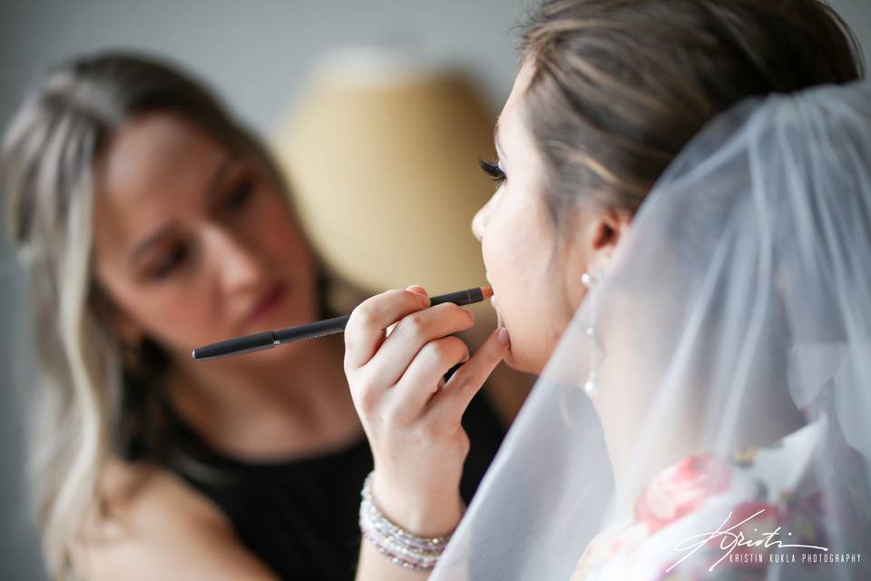 Wedding lip liner