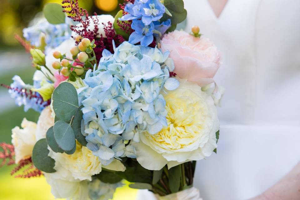 Blues and white wedding bouque