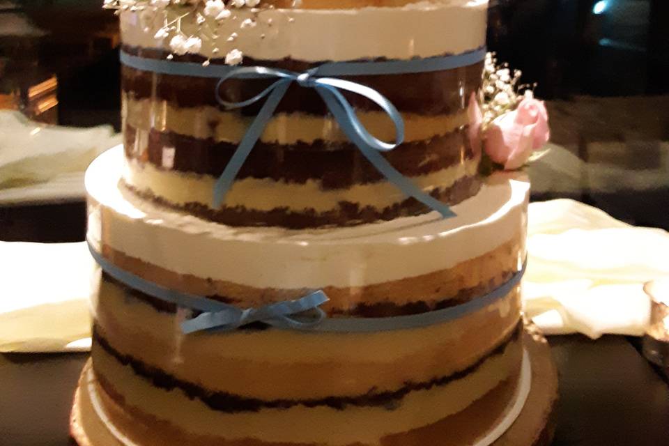 Naked wedding cake