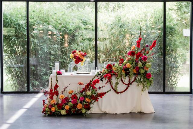 Sweetheart table