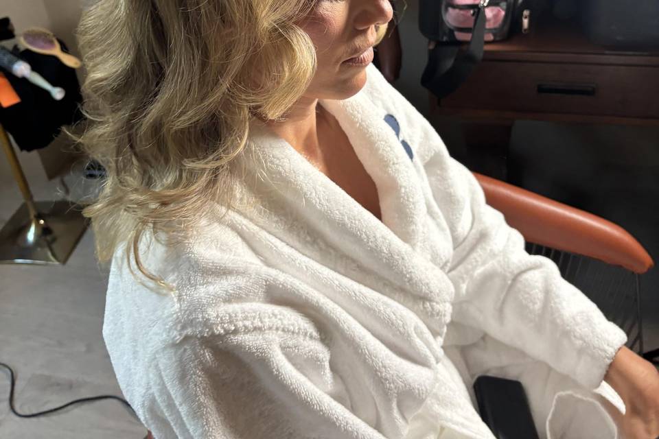 Hollywood waves