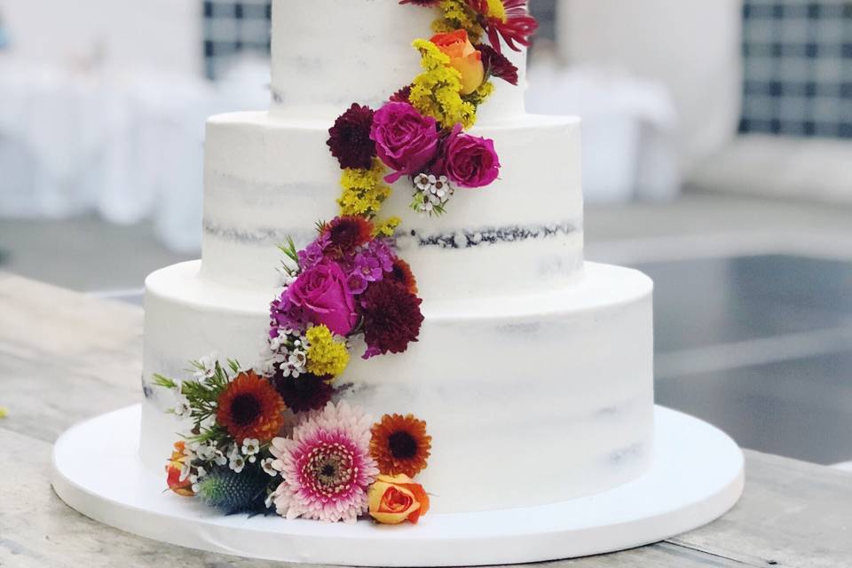 Cake flowers | Until We Wed