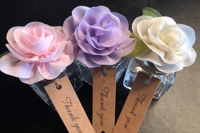 These gorgeous glass favors wi