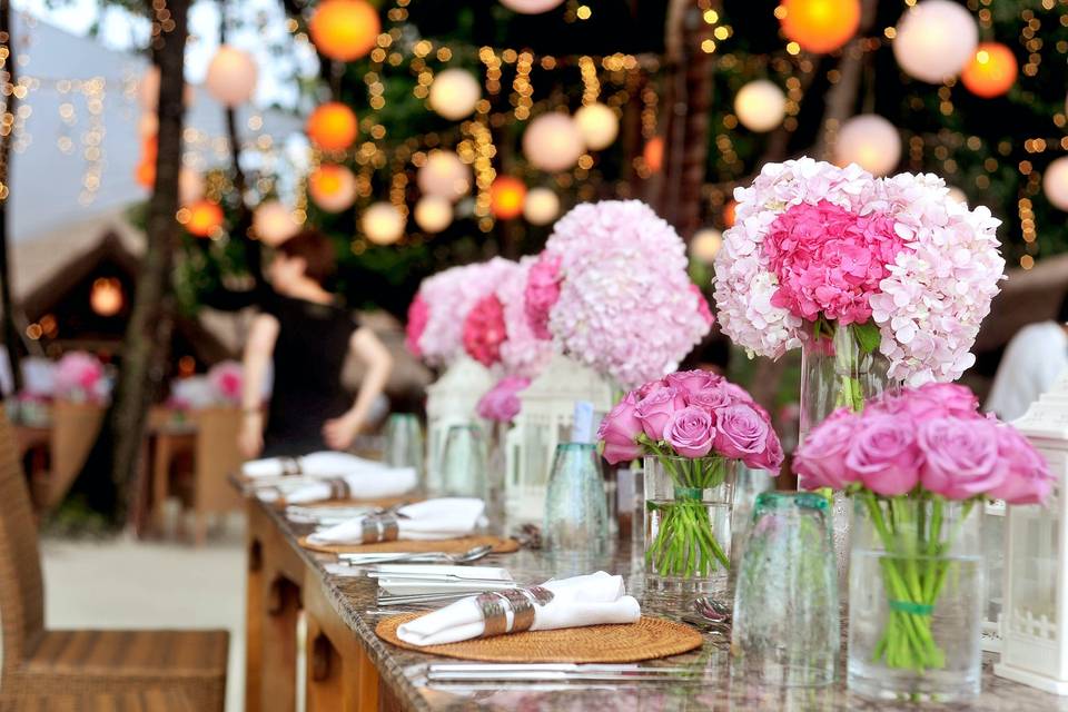 Pink table arrangements