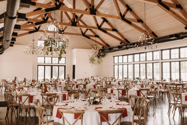 Carriage House at Lac La Belle