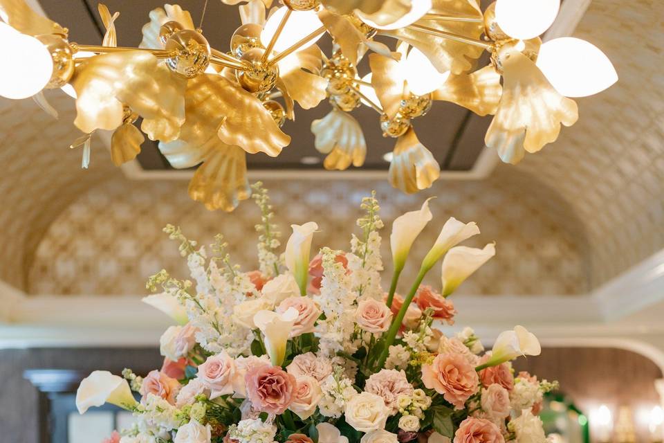 Escort Table
