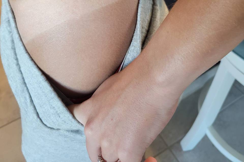 Tan line