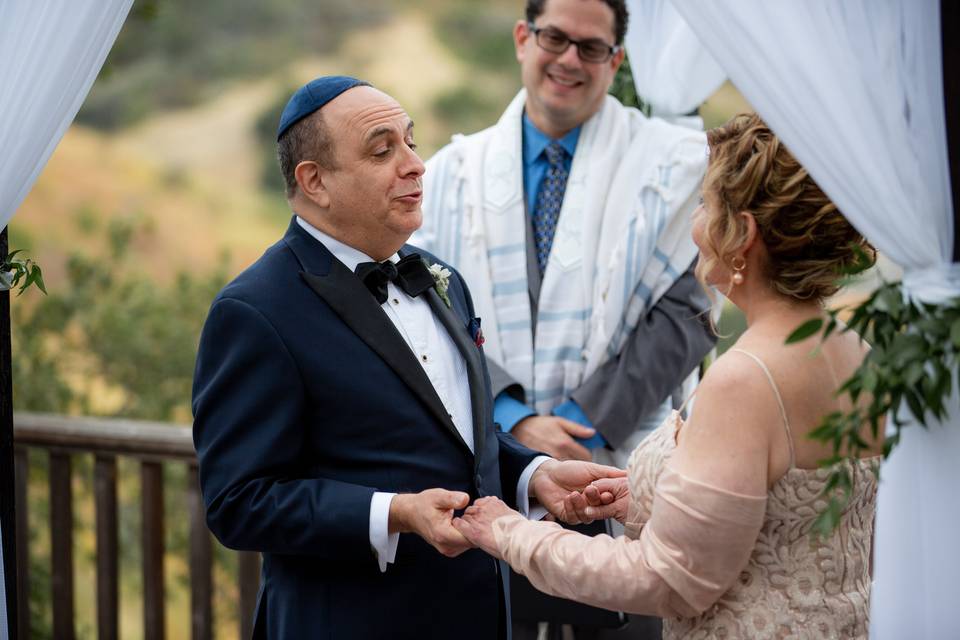 Las Vegas Jewish Wedding at Temple Beth Sholom