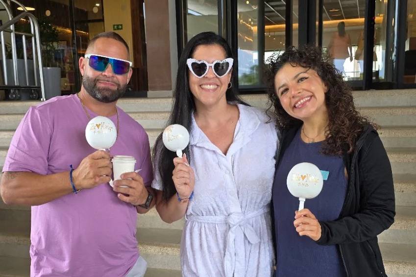 Maracas for our couple