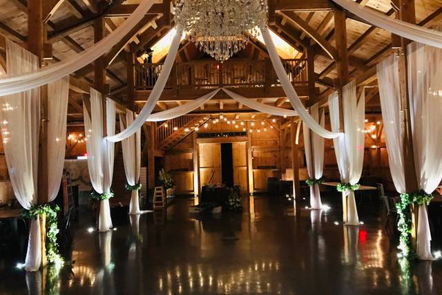 The 10 Best Barn & Farm Wedding Venues in Lockport, IL - WeddingWire