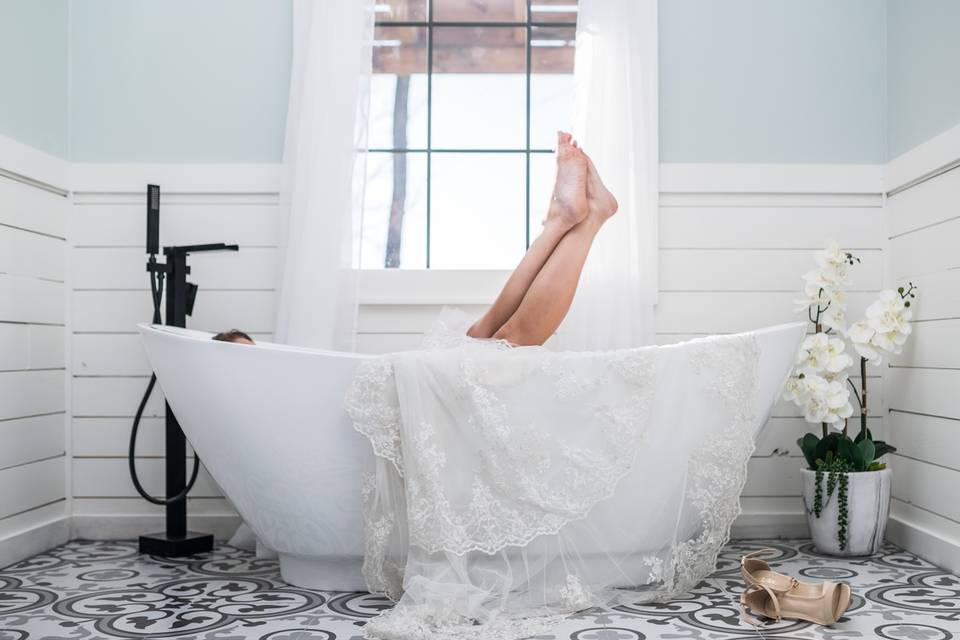 Bridal tub