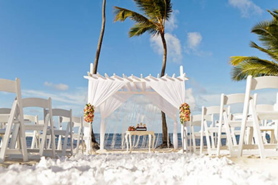 Caribbean-destination wedding
