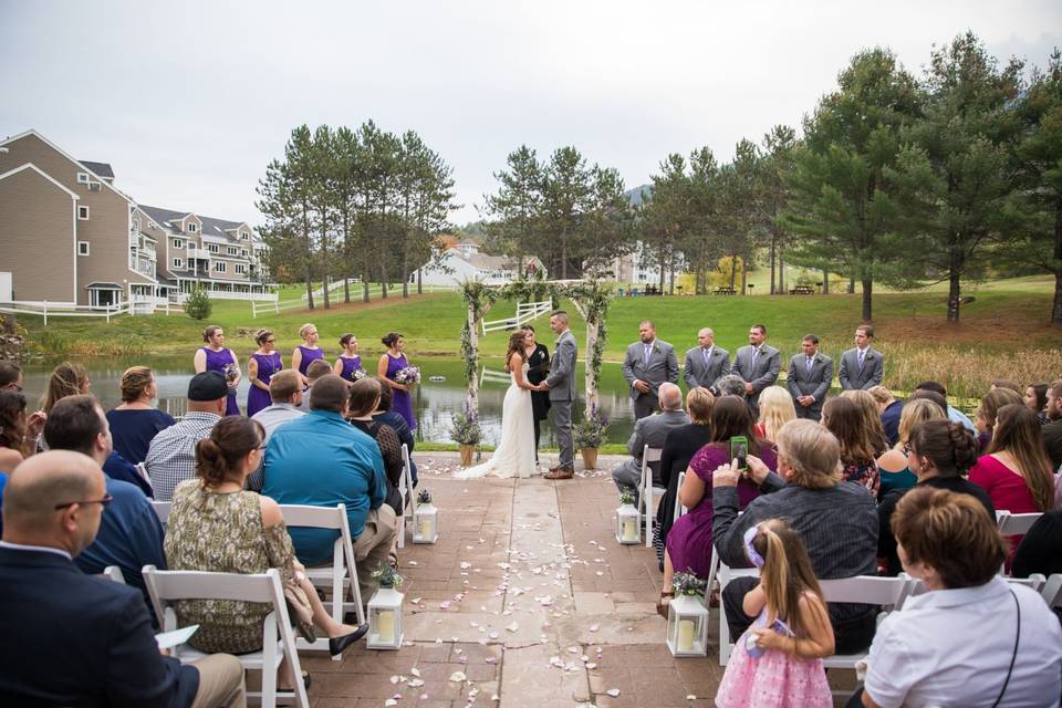 Wedding by the lake