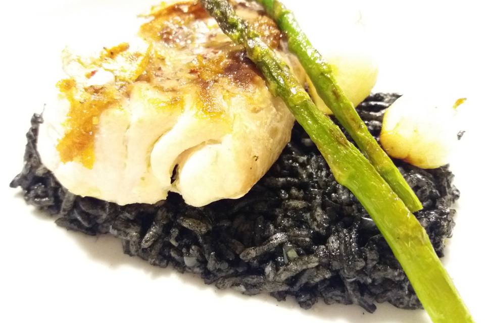 Black rice and red snapper