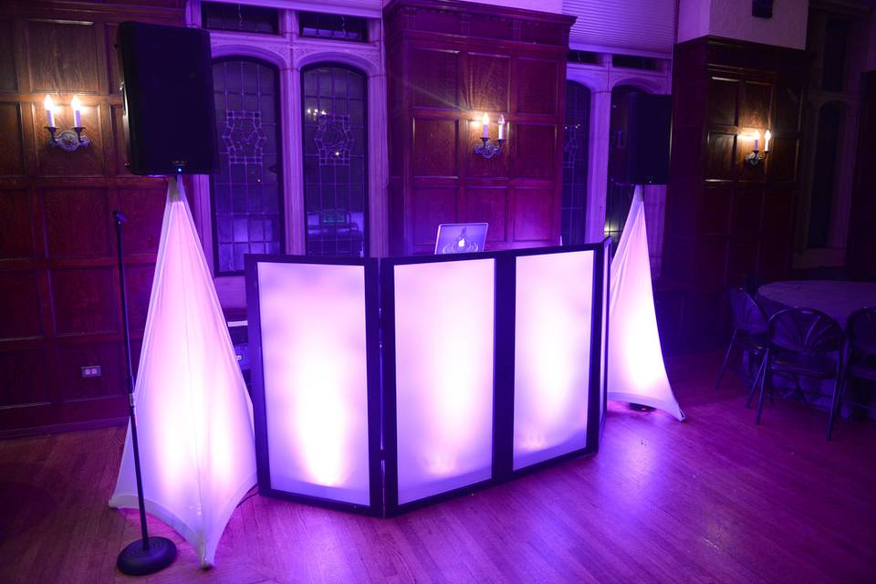 DJ Ronnie Alexander