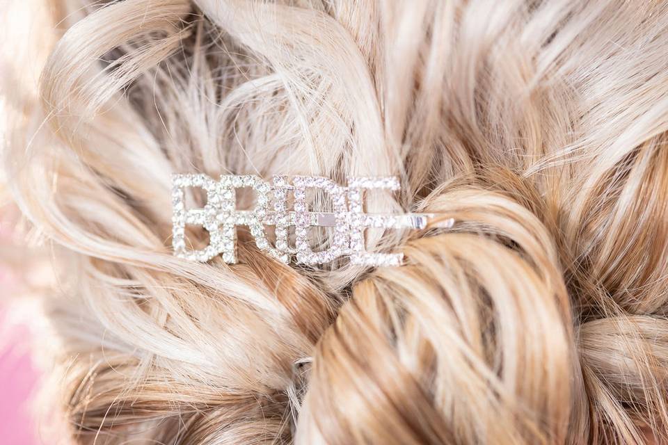 Bride clip