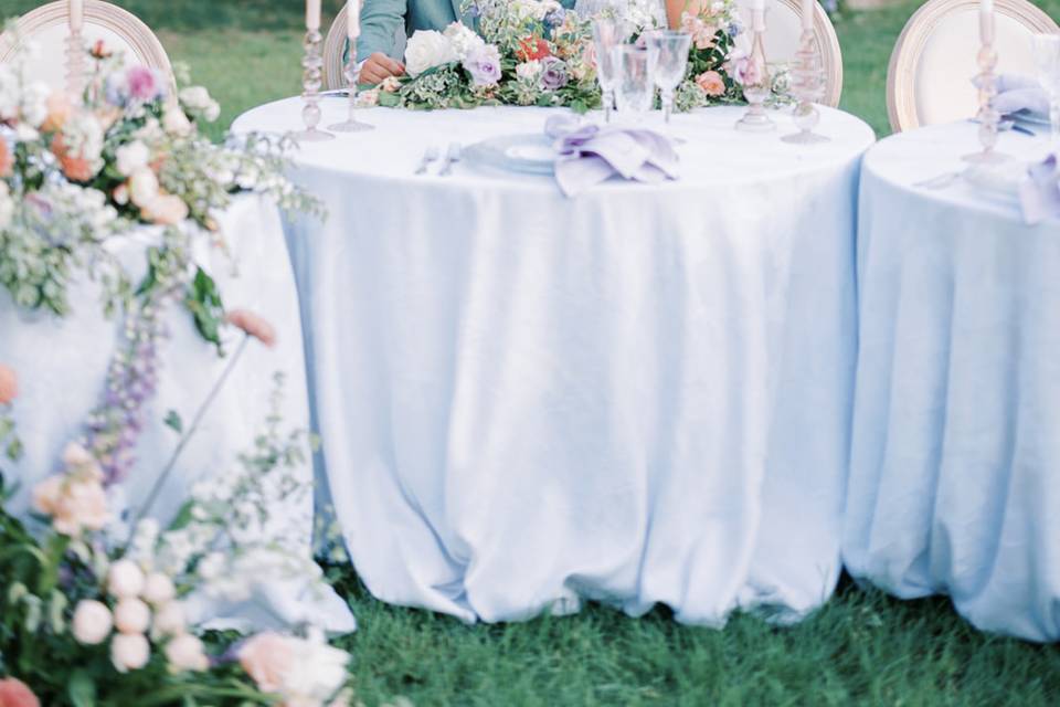 Outdoor Wedding Tables
