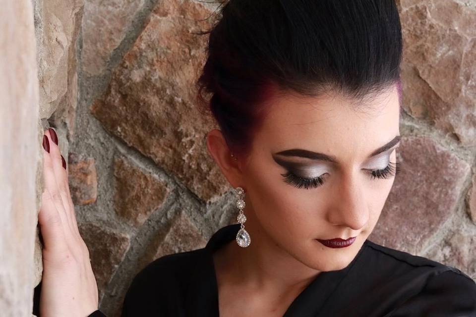 Traditional bold glam