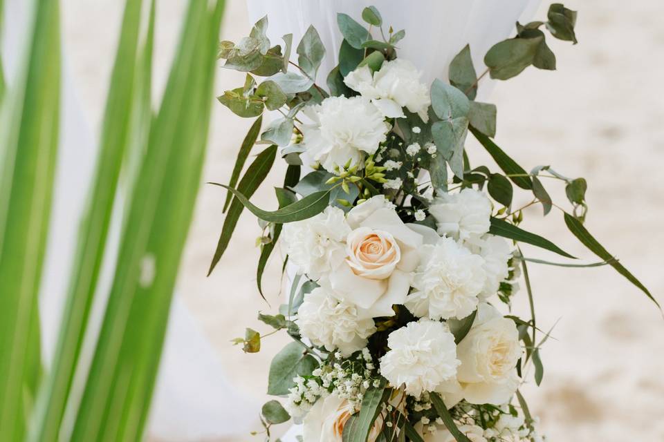 Flower arrangement