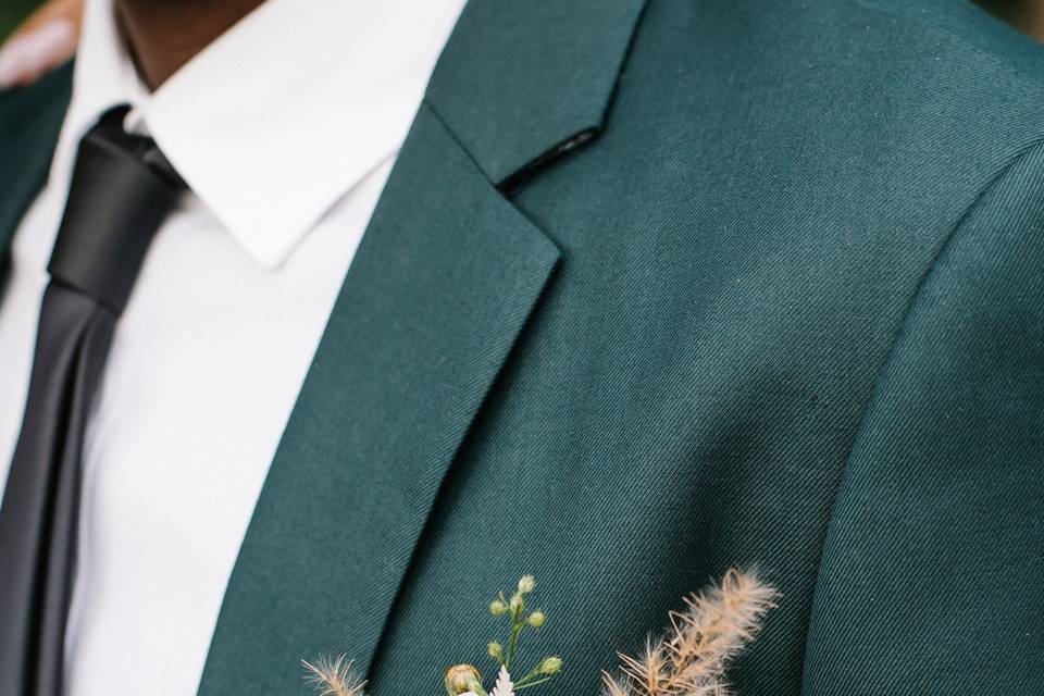 Boutonniere with pampas