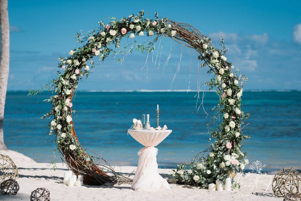 Wedding arch