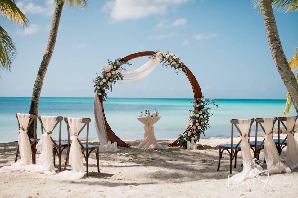 Wedding arch