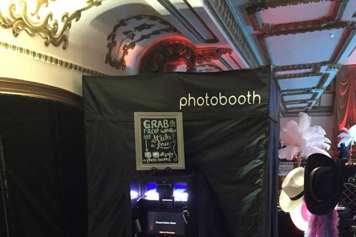 All Smile Photo Booths