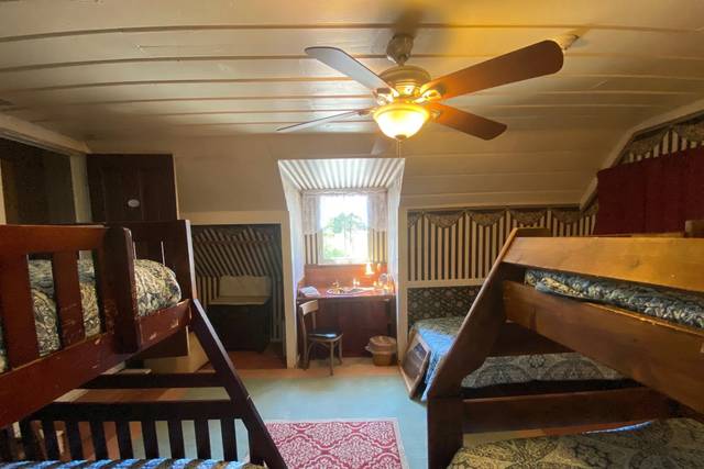 Bunk bed room