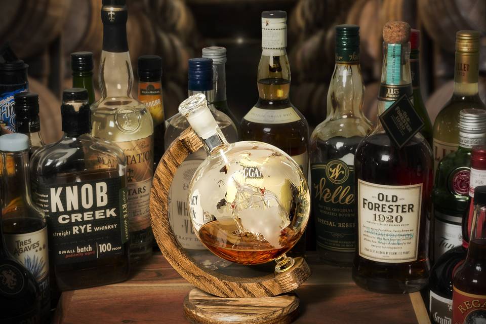 Globe decanter with ship insid