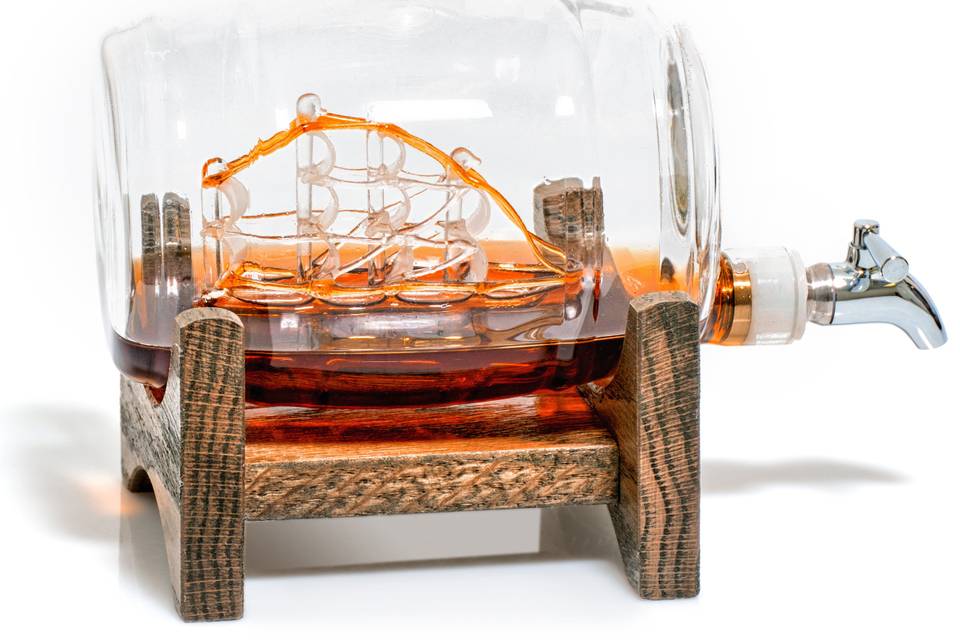 Liquor Decanter with ship insi