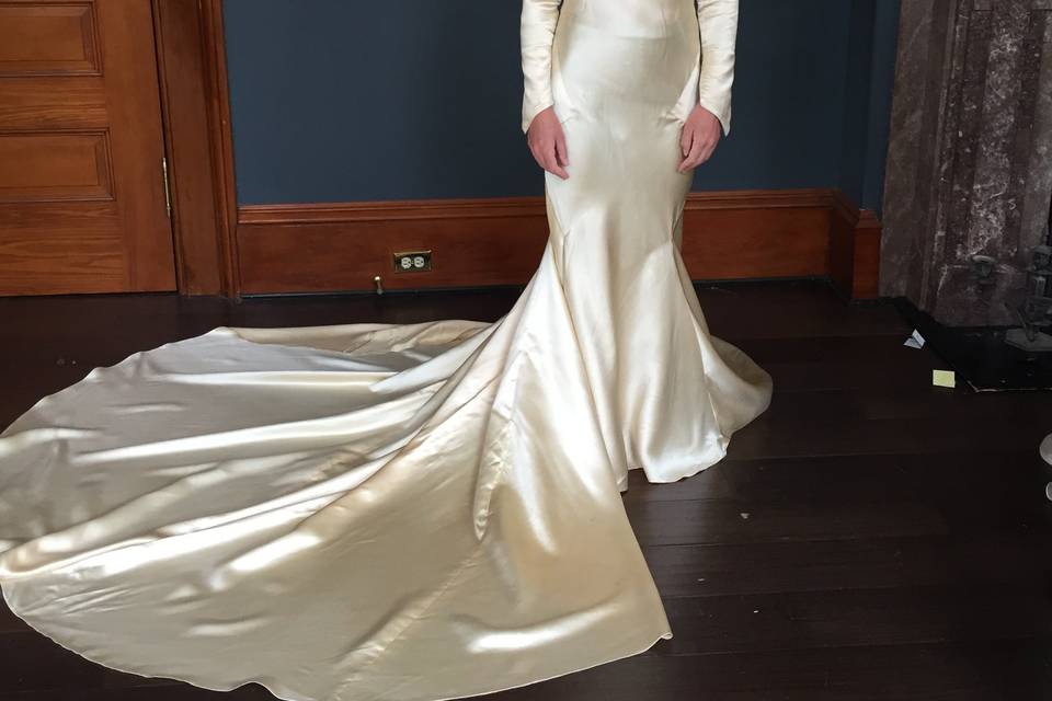 Jill Andrews Gowns