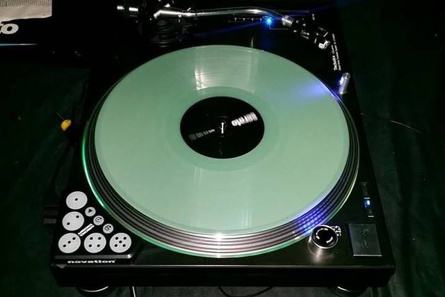 DJ mixer