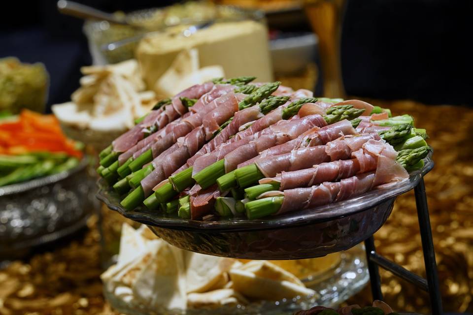 Prosciutto wrapped asparagus