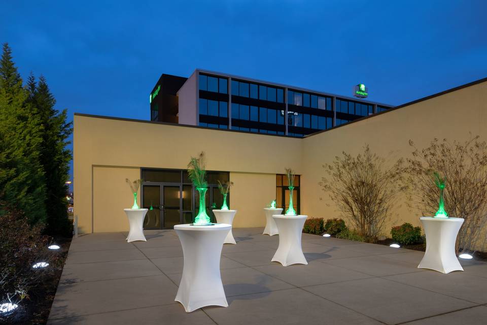 Outdoor Cocktail Reception