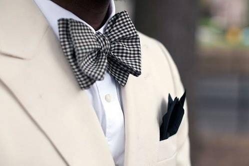 Bow tie