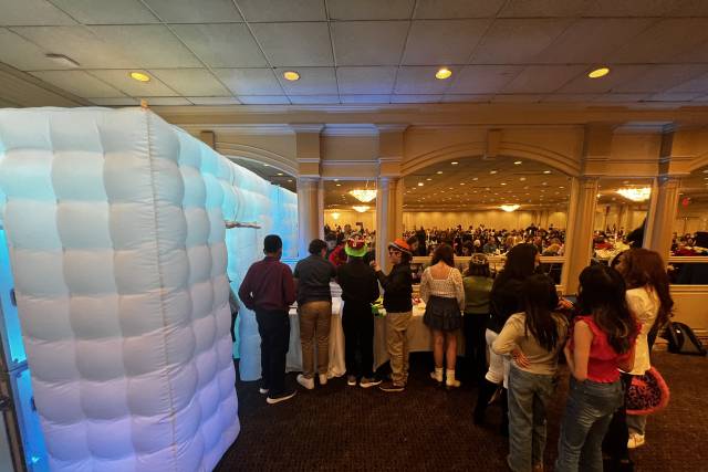 Over 500 Guests