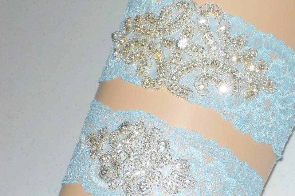 My Deluxe crystal garter set in Blue stretch lace.