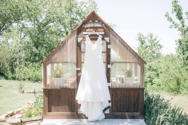 Wedding gown