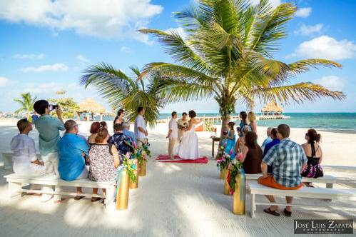 This couple loved scuba so wanted a Dive Themed wedding