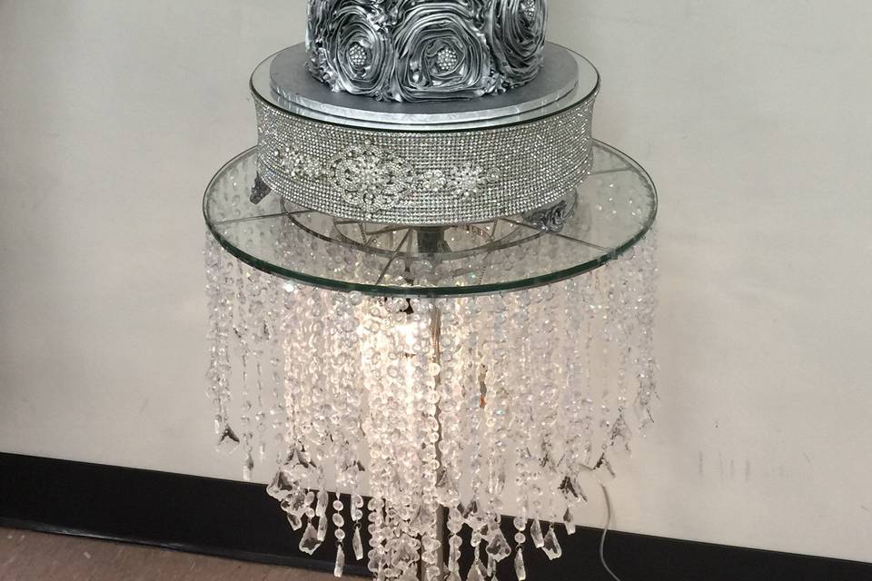 Silver wedding cake