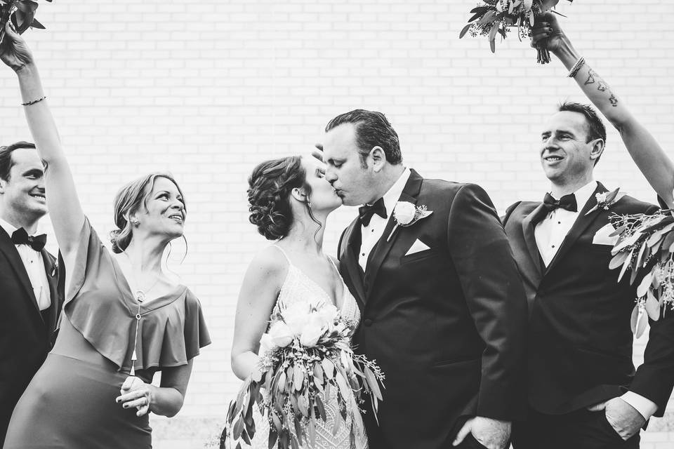 Smooch + Cheer!