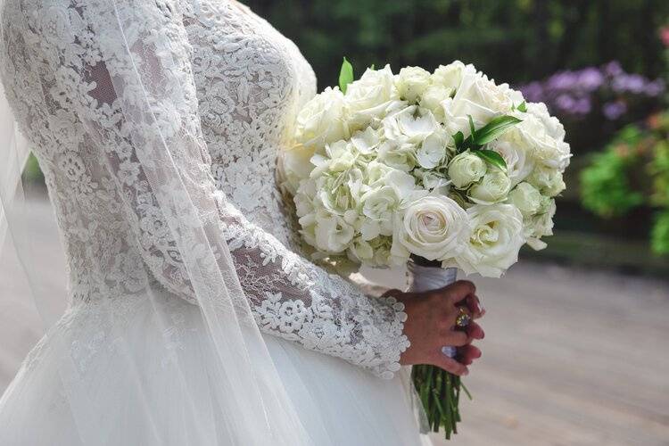 Roses and Hydrangeas Bouquet