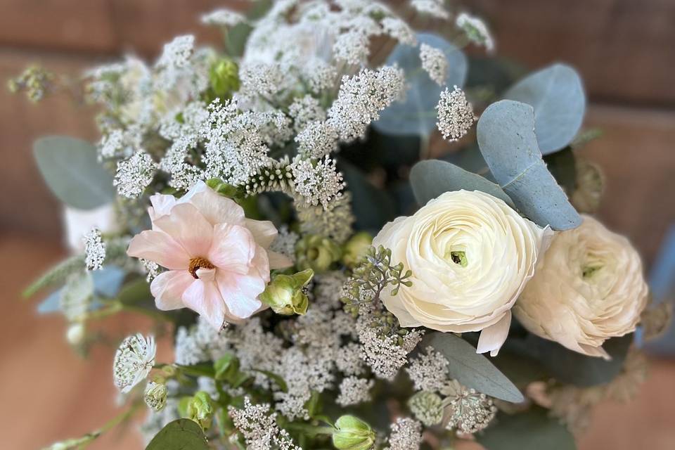 Delicate Bridal Bouquet