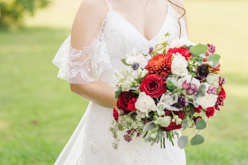 Bold Bridal Bouquet