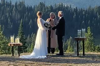 A Beautiful Soul - Wedding Officiant