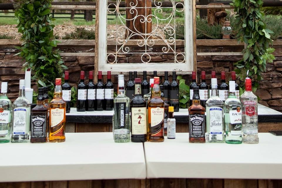 Bar services at the reception, Photo Credit: A + A Photography