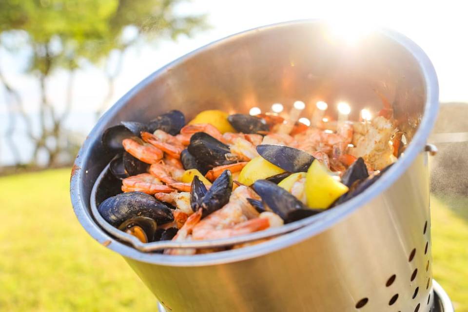 Scrumptious seafood boil