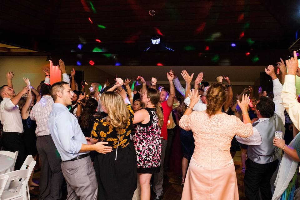 Bouquet toss