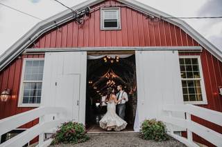 Maine Wedding Barn & Event Center