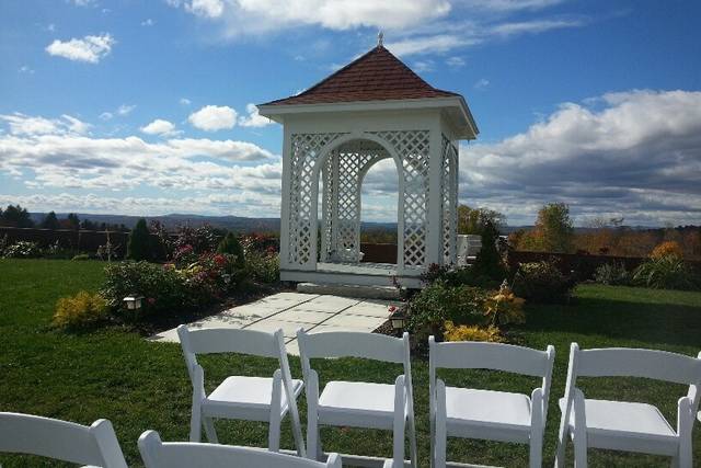 Maine Wedding Barn & Event Center